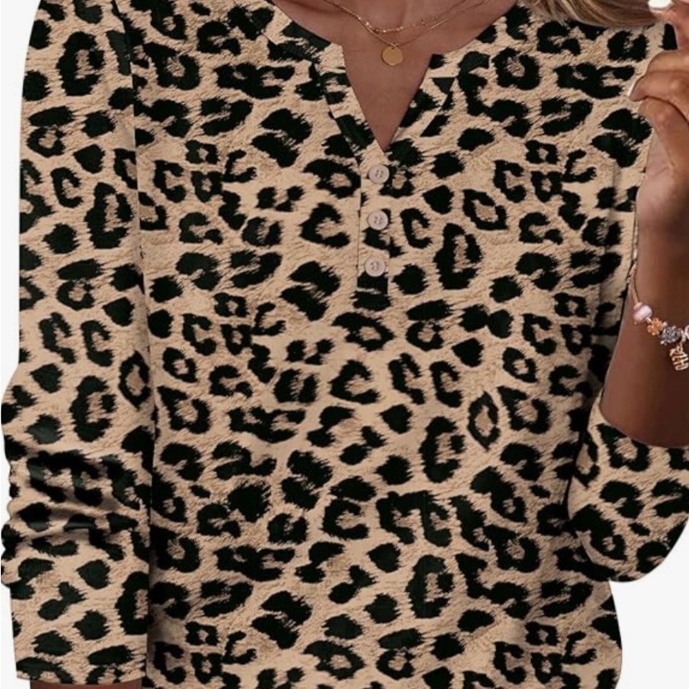 NWT Long Sleeve Leopard Print V-Neck Top